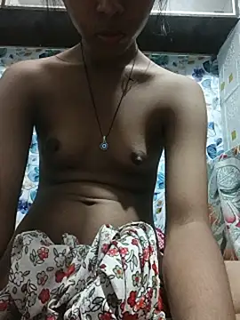 sofiaa_r (F teen) - Pussy🫶🥳🌹 Show