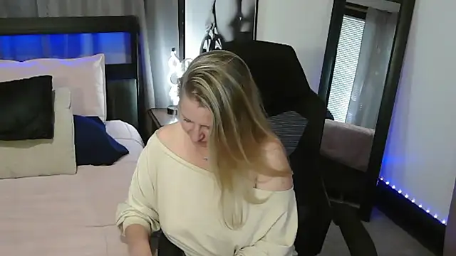 HollieBim