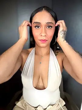 Isabella-Teen