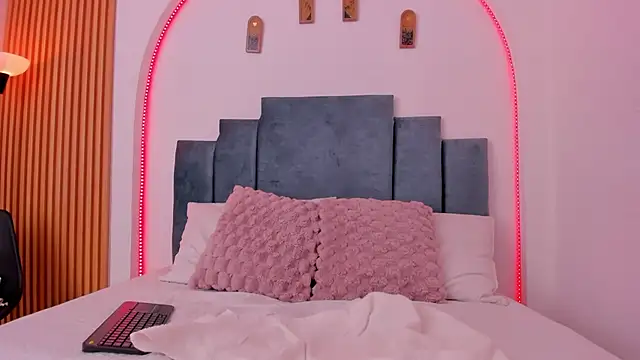 pamela_scott069