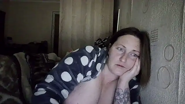 allasowinskaya (F milf) - suck dildo