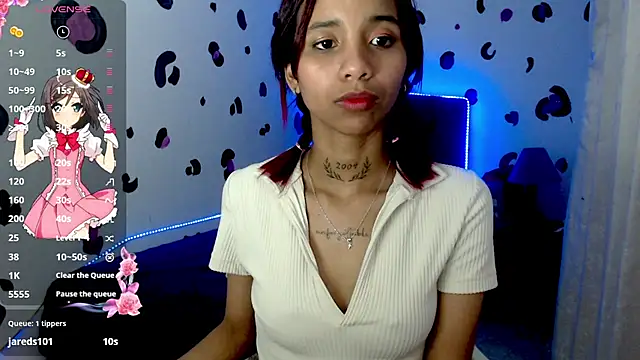 ivory_aiko live cam on StripChat