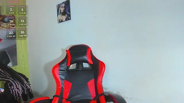 dolly_boob