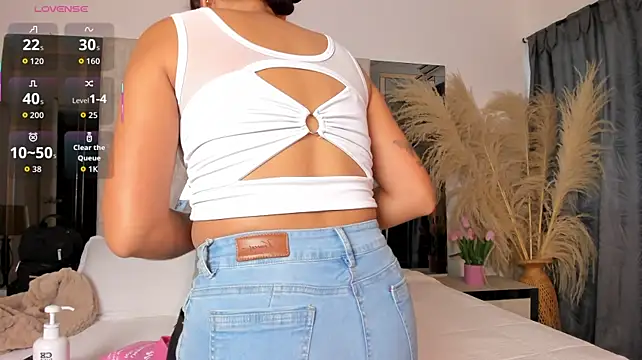 CarolineFyre webcam