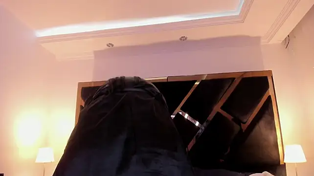 SusanVilla live cam on StripChat