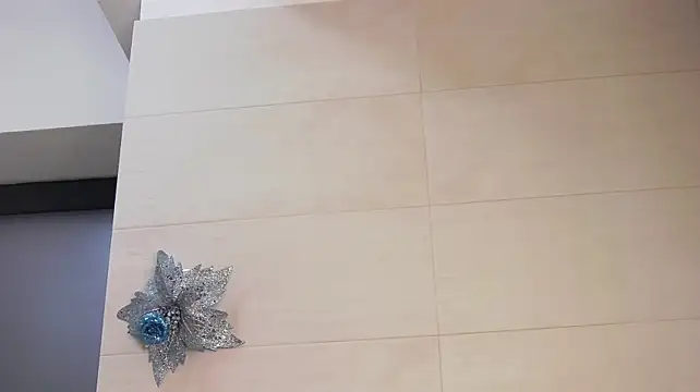 LunnaHayses live cam on StripChat