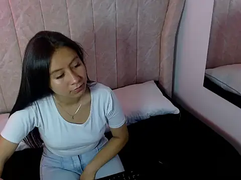 Naomi_blaze20