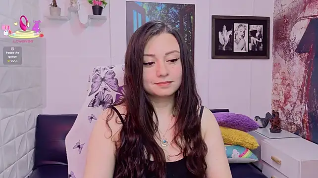 Eva_Roussell