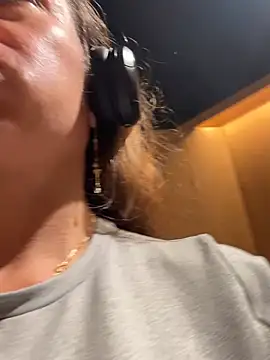 angelitasexy81 webcam