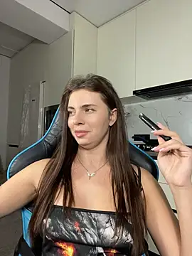 CurlyLara live sex cam