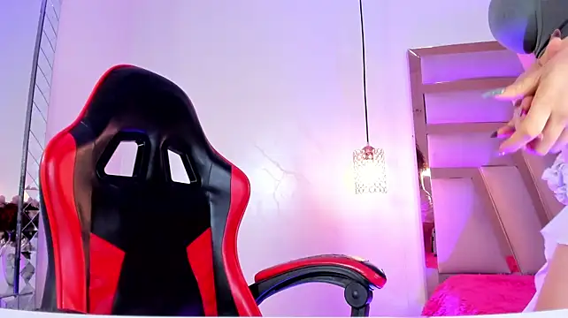 AllisonDouce webcam