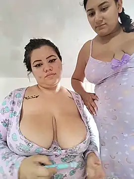 Sara_y_Amy webcam