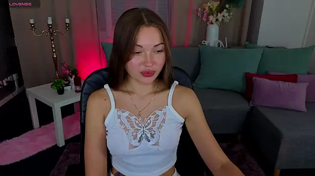 ArishaSkyLove webcam