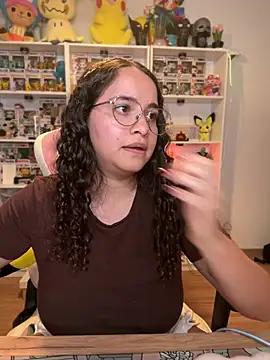 sweet_sully__ (F young) - suck dildo full naked