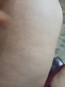 Desi_couple85 webcam