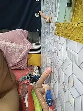 tina8th live cam on StripChat