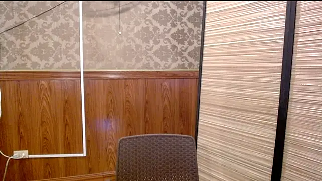 hugecock_mandy webcam