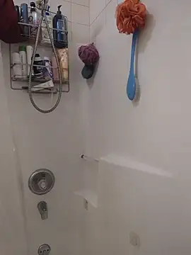 uniquethickqueen (F milf) - How many times can u make me squirt?