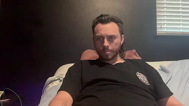 Cloudyydayzz live cam on StripChat