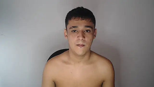kaiine190 live cam on StripChat