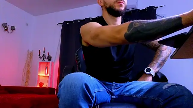 MightyAaron66 webcam