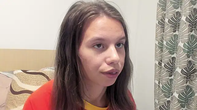 Emma_Tiny69 live cam on StripChat