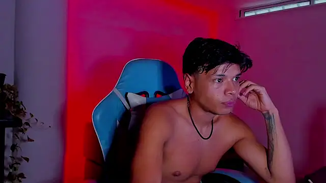Alejo_montenegro webcam