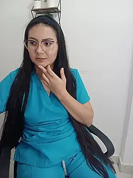 mia_nala live cam on StripChat