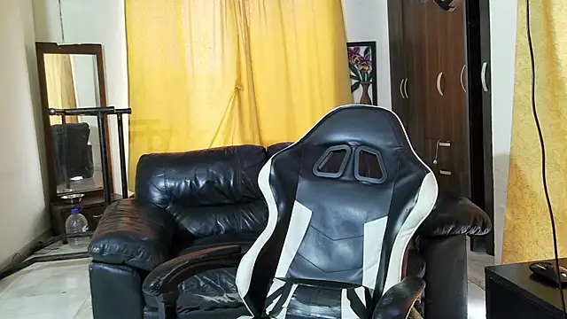 aronmiller404 webcam