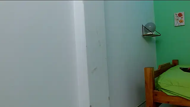 erikaskinny18 webcam