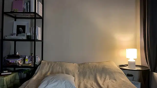 AdrianaScott webcam