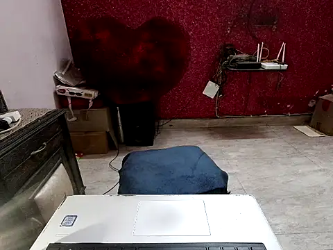 lovely-piya webcam
