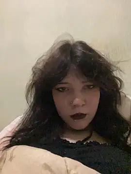 LaranFox webcam