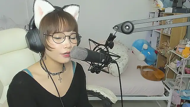 NeKo-nEk0-niI webcam