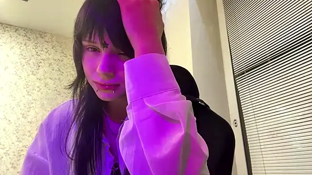 RavenWink webcam