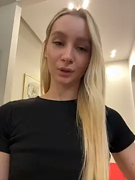 LunaVelvetti webcam