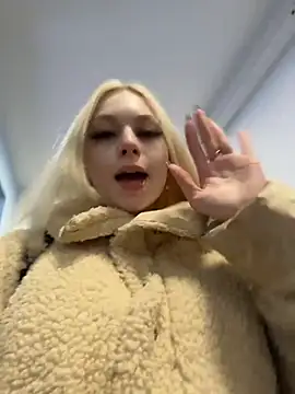 AngelinaTous
