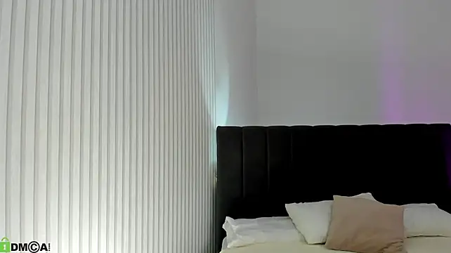 Luna_Vel1 webcam