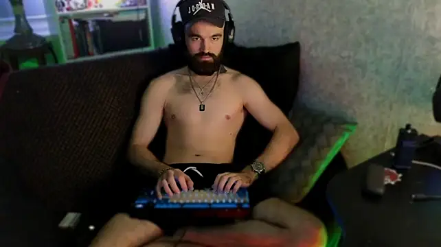 _Serious_Man webcam