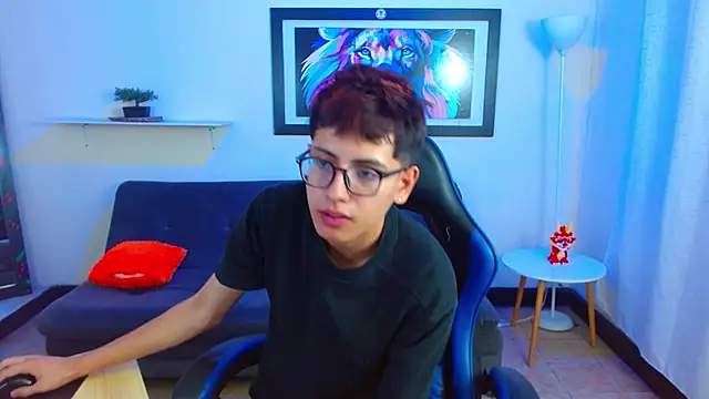 alexcum_18