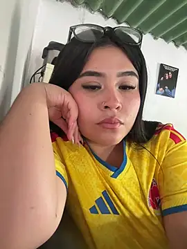LunnaMoretii2 live cam preview