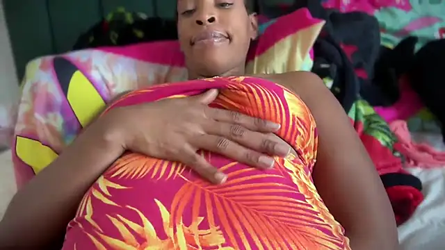 Cum2Charm