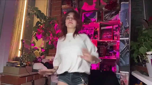 Leona_TX live cam preview