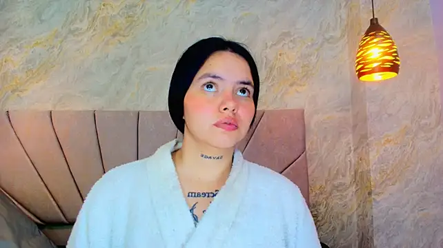 Mia_candy_0