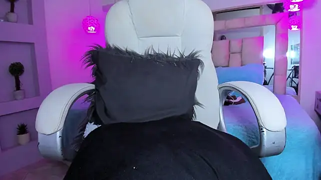 _laaura_