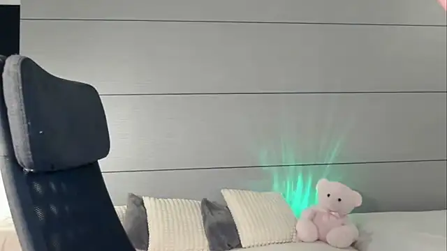 Laraaa_Loom