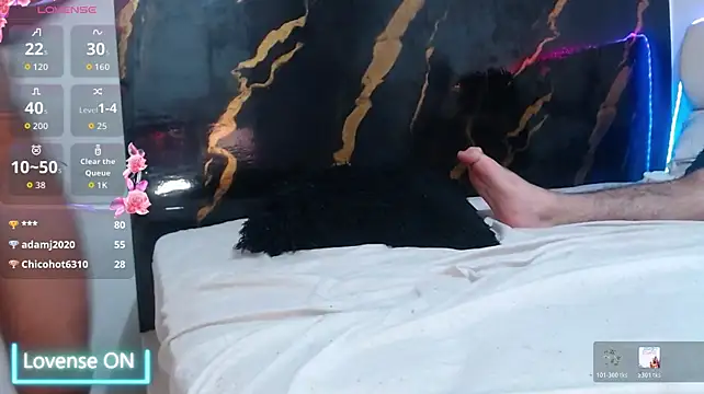 Triple_TemptationX webcam