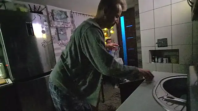 Vuitton live sex cam
