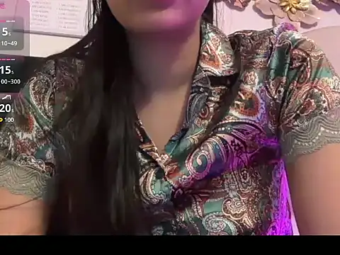 Luscious_Anika