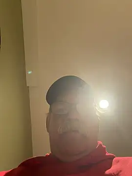 Caesar_Baxter webcam